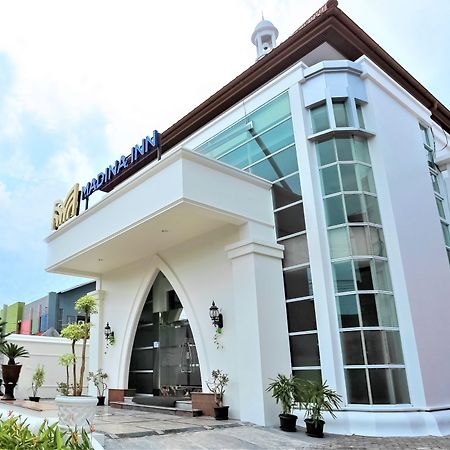 Madina Inn Jogjakarta Buitenkant foto