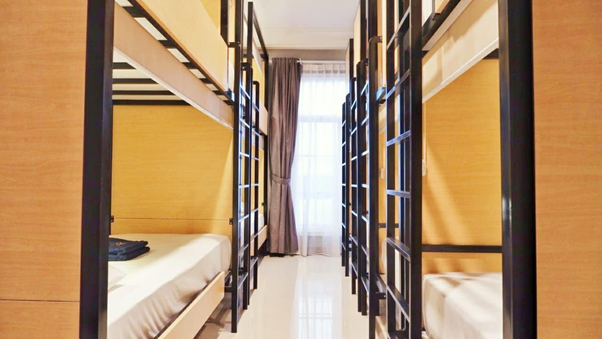 Madina Inn Jogjakarta Buitenkant foto